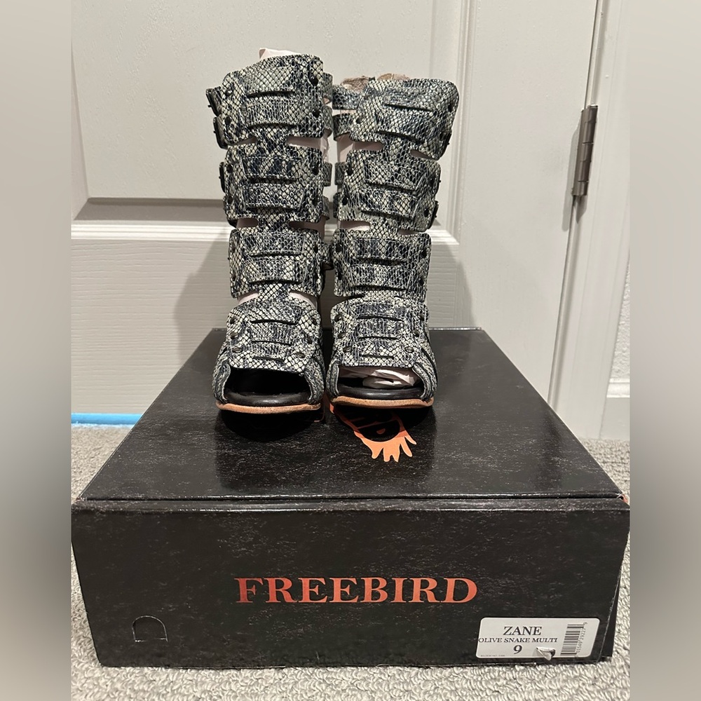 Freebird Zane brand new
